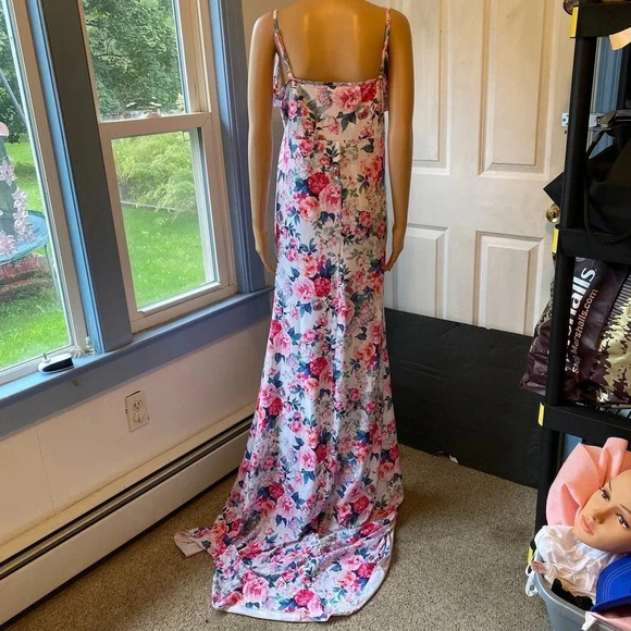 Boho Floral Print Hi low Adjustable Strap Fit and Flared Maxi Dress Women Sz MT - Picture 2 of 7